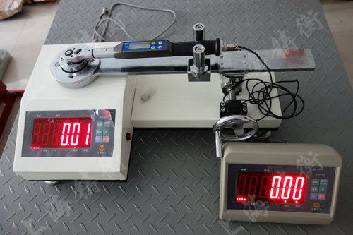 扭矩扳手檢定儀圖片